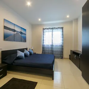 Appart hôtel Instyle San Ġiljan